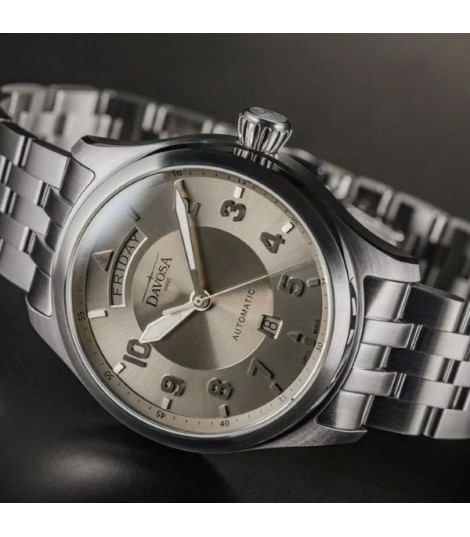 Newton Pilot Day-Date : + metal Band