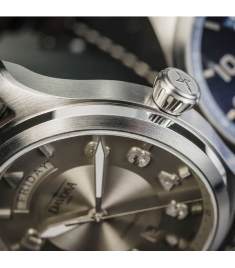 Newton Pilot Day-Date : + metal Band