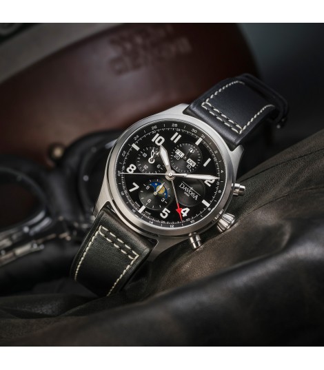 Newton Pilot Moonphase Chronograph
