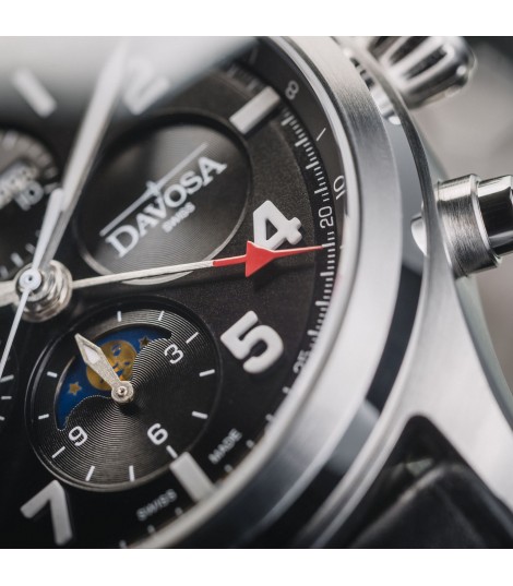 Newton Pilot Moonphase Chronograph