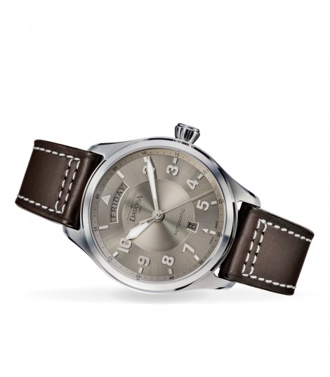 Newton Pilot Day-Date