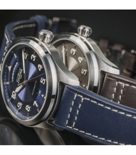 Newton Pilot Day-Date