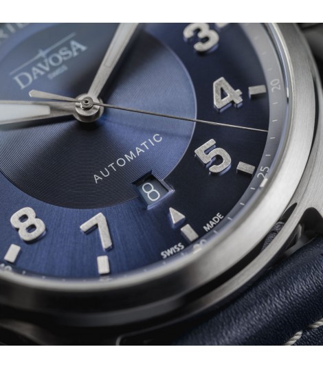 Newton Pilot Day-Date